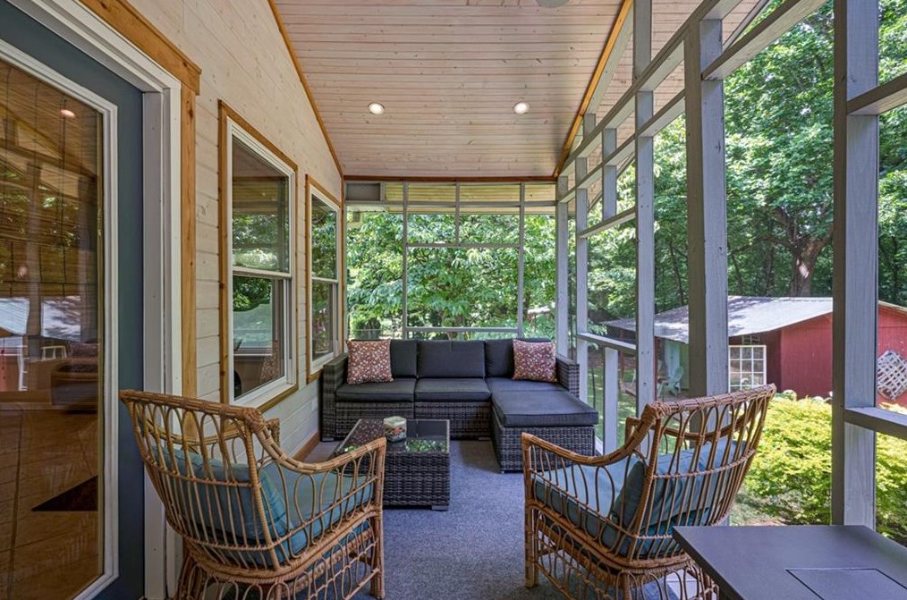 105 Stone Hvn Dr, Calhoun GA 30701-2053 exterior