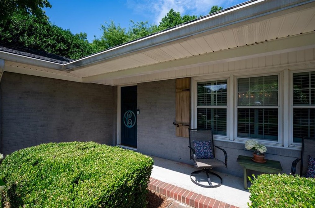 105 Stone Hvn Dr, Calhoun GA 30701-2053 exterior