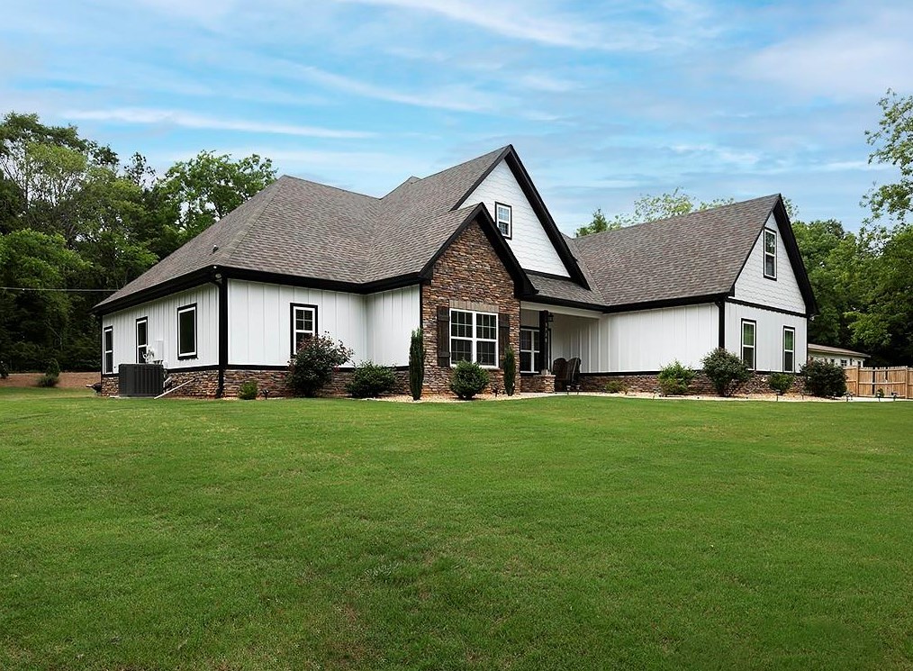 3738 Riley Rd, Douglasville, GA 30134-4329