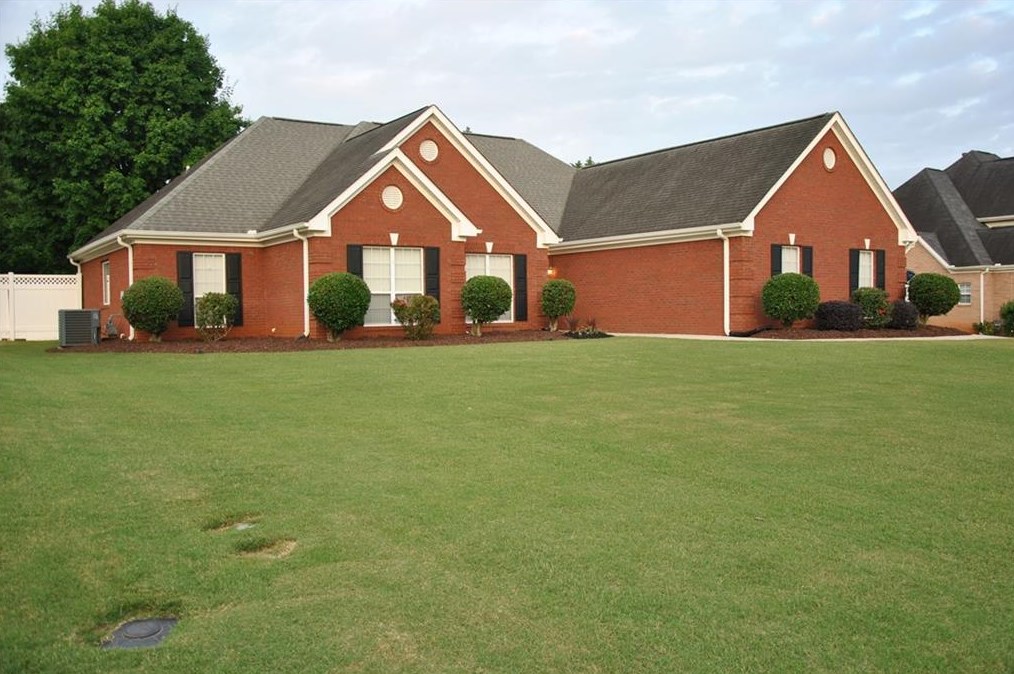 115 Shadow Lake Dr, Conyers, GA 30094-4129