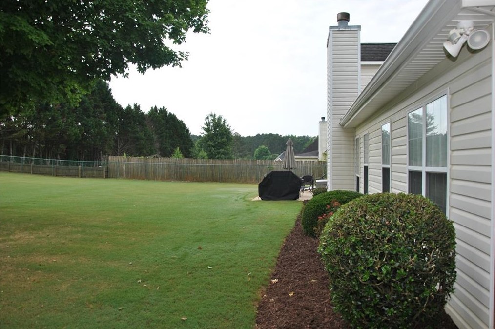 115 Shadowlake Dr, Conyers GA  30094-4127 exterior