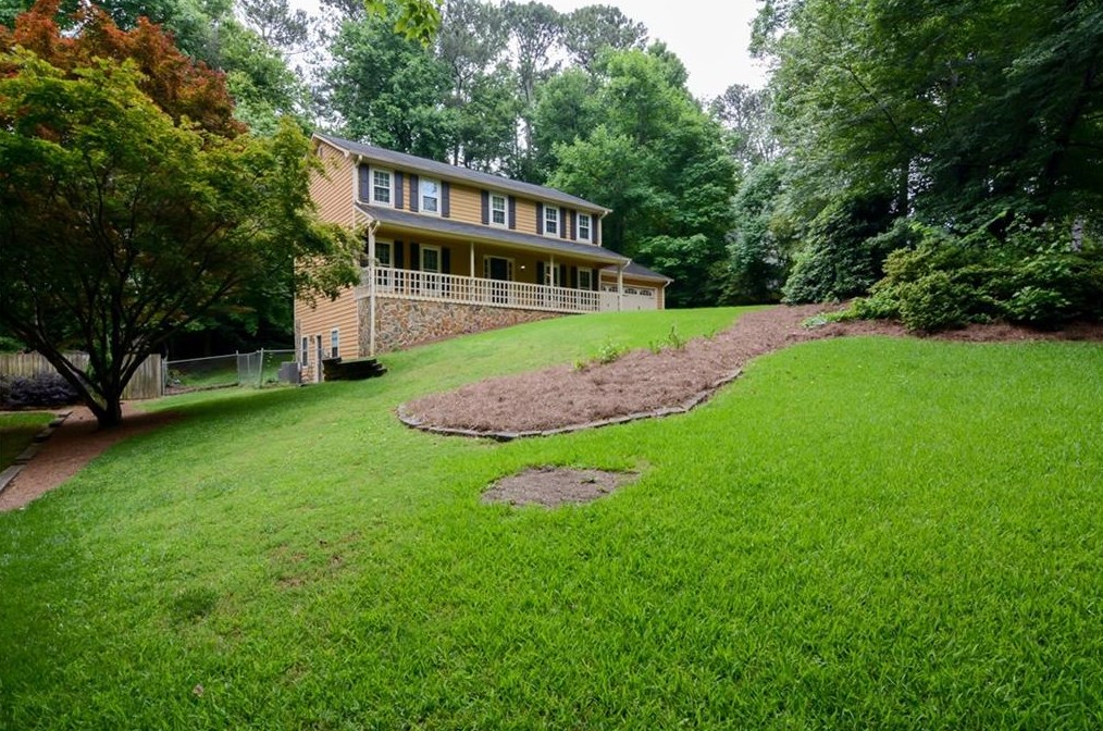 3747 Foxwood Rd, Duluth, GA 30096-2986