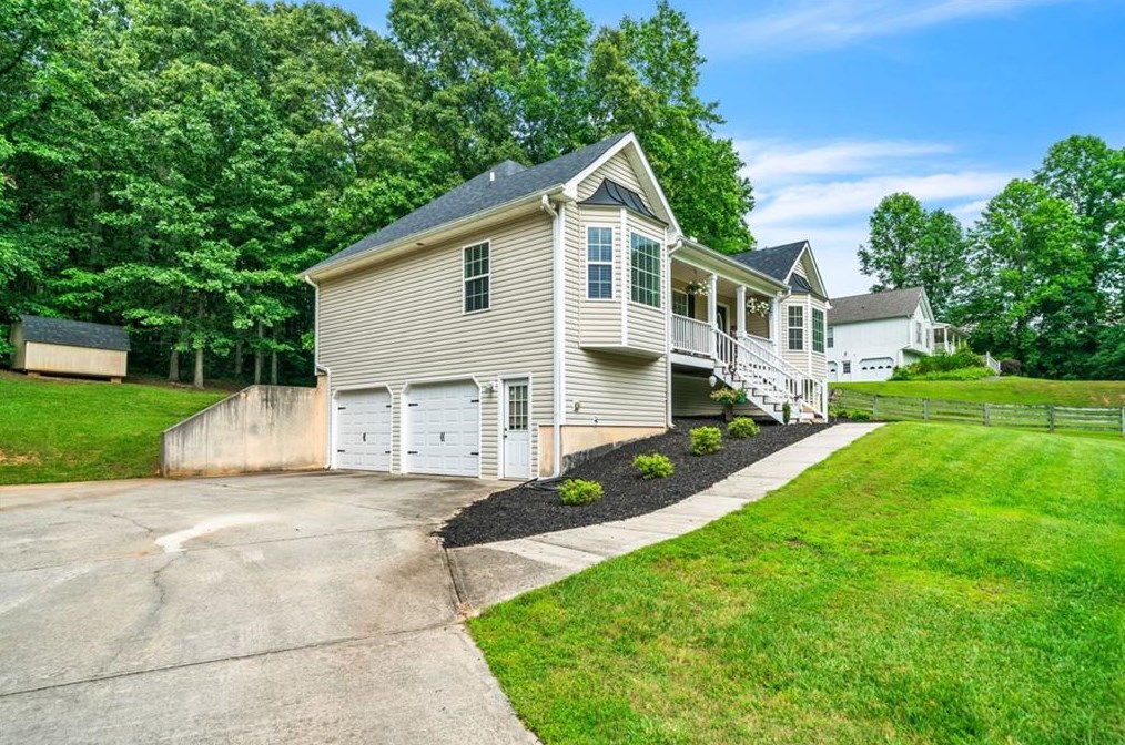 50 Thomason Farm Dr, White Stone, GA 30175-7000