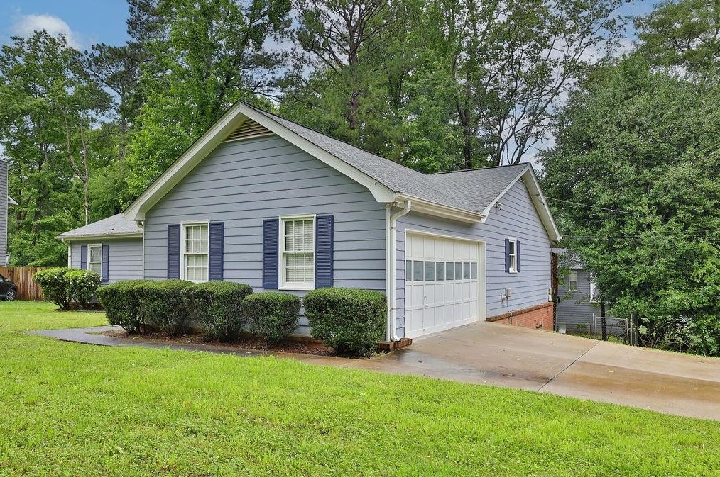 315 Ridgedale Way, Lawrenceville GA 30044-5266 exterior