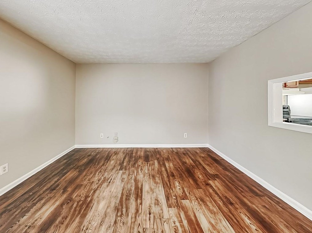 541 Charleston Ln, Lawrenceville GA  30046-5633 exterior