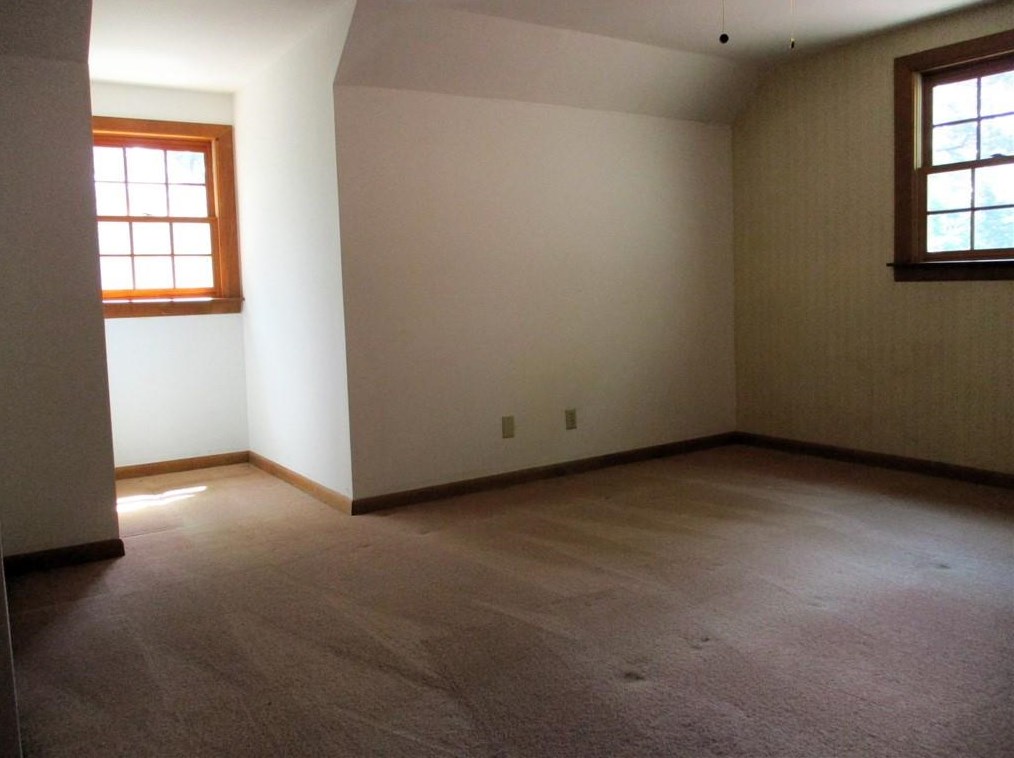 140 Sunrise Ter, Calhoun GA 30701-4638 exterior