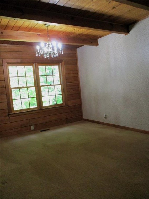 140 Sunrise Ter, Calhoun GA 30701-4638 exterior