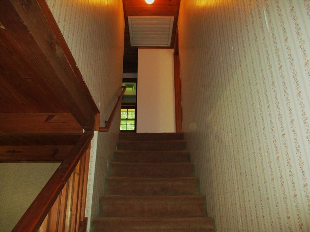 140 Sunrise Ter, Calhoun GA 30701-4638 exterior