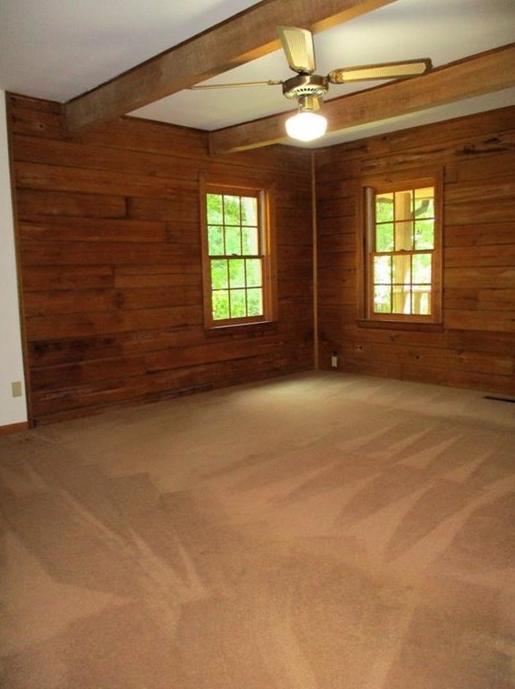 140 Sunrise Ter, Calhoun GA 30701-4638 exterior