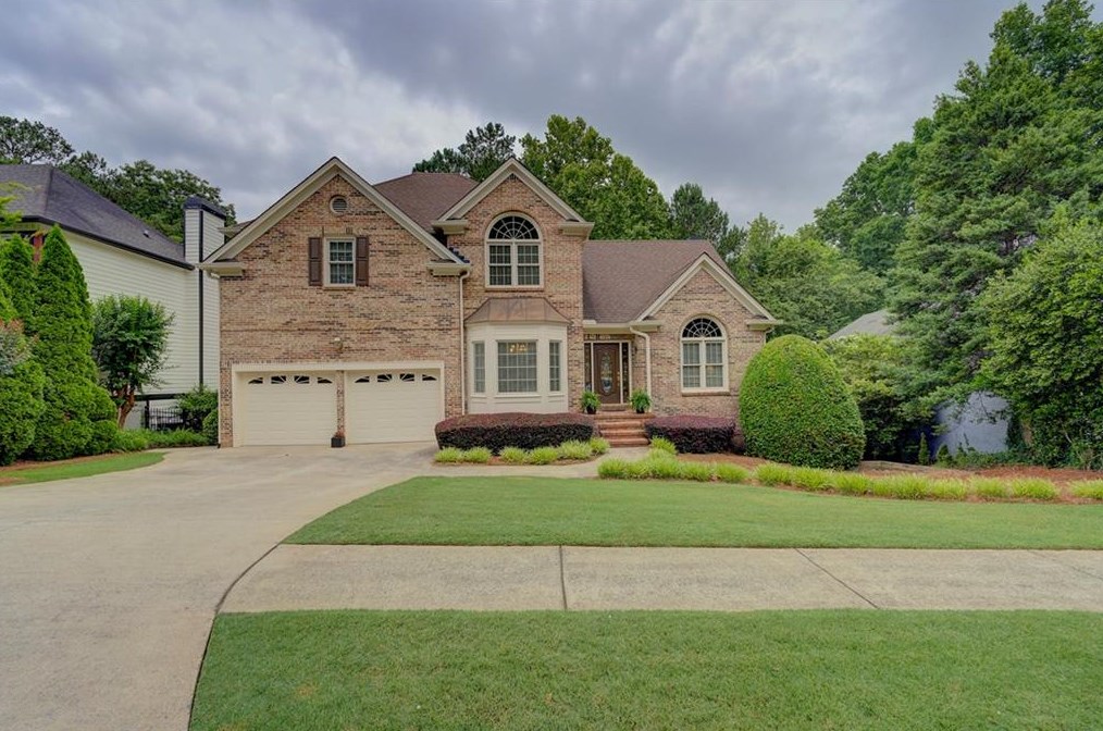 102 Bent Creek Dr, Holly Springs, GA 30189-6721