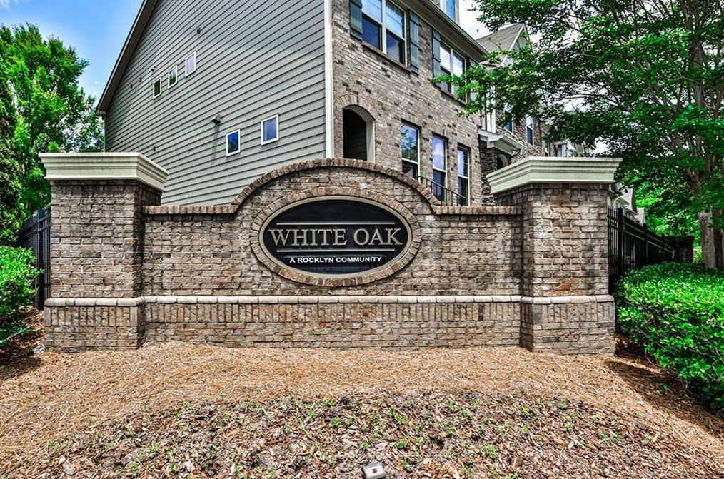 2463 Whiteoak Run, Smyrna GA  30080-7443 exterior