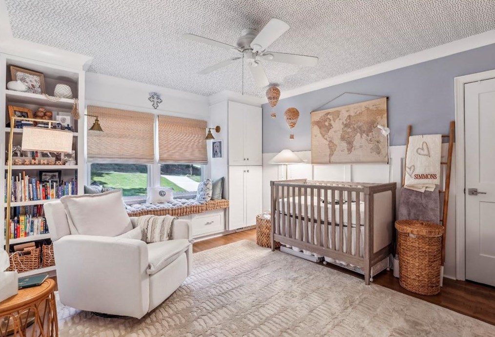 5545 Sherrell Dr, Atlanta GA 30342-1304 exterior