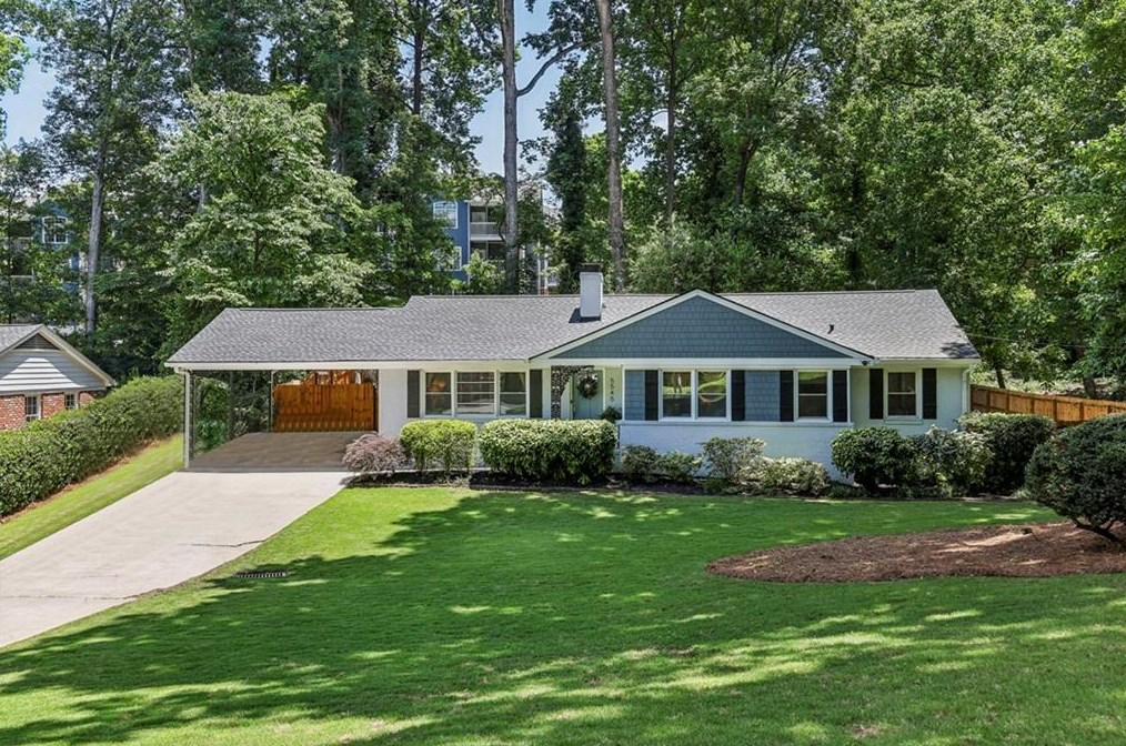 5545 Sherrell Dr, Atlanta GA 30342-1304 exterior