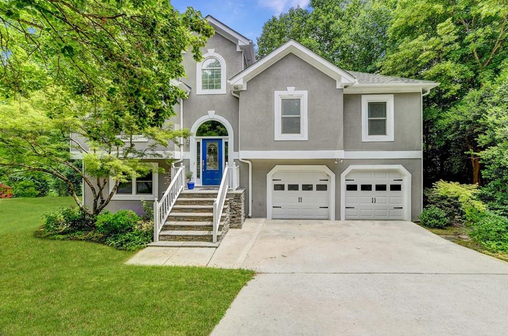 885 Long Branch Cir, Buford, GA 30518-6965