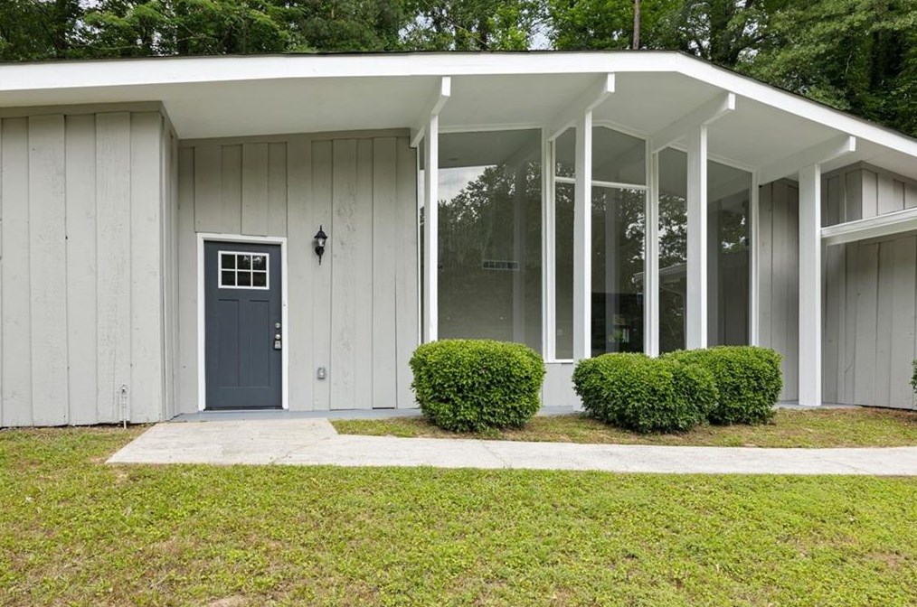 3285 Huntwood Dr, Decatur, GA 30034-4912