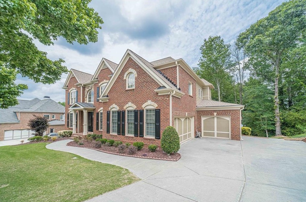 3185 Sable Ridge Dr, Buford, GA 30519-7682