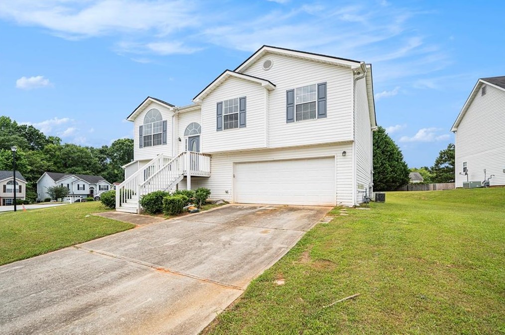 120 Greenfield Cir, Porterdale, GA 30016-3371