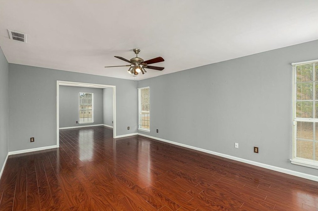 1825 Enon Pne Dr, Atlanta GA  30331-8441 exterior