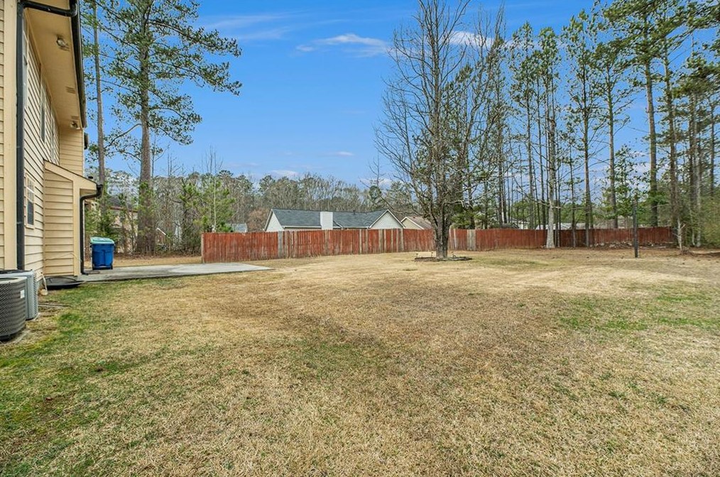 1825 Enon Pne Dr, Atlanta GA  30331-8441 exterior