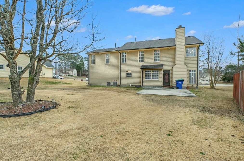 1825 Enon Pne Dr, Atlanta GA  30331-8441 exterior