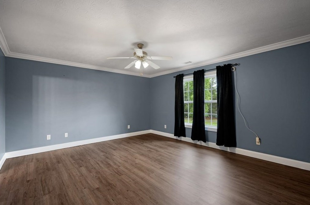 589 Hall Memorial Rd, Calhoun GA 30701-8312 exterior