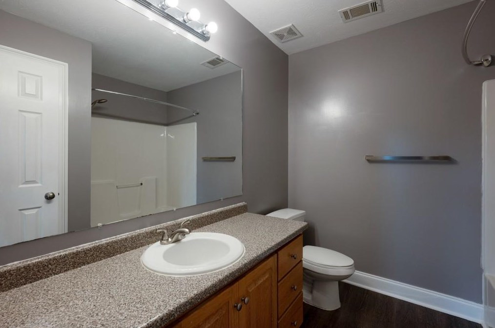 589 Hall Memorial Rd, Calhoun GA 30701-8312 exterior