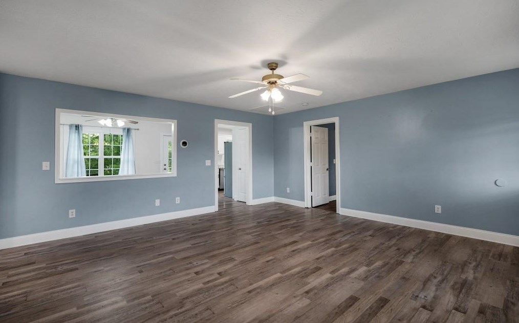 589 Hall Memorial Rd, Calhoun GA 30701-8312 exterior