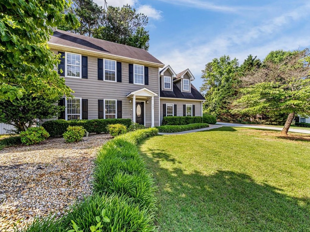 595 Suwanee Lakes Cir, Suwanee, GA 30024-3115