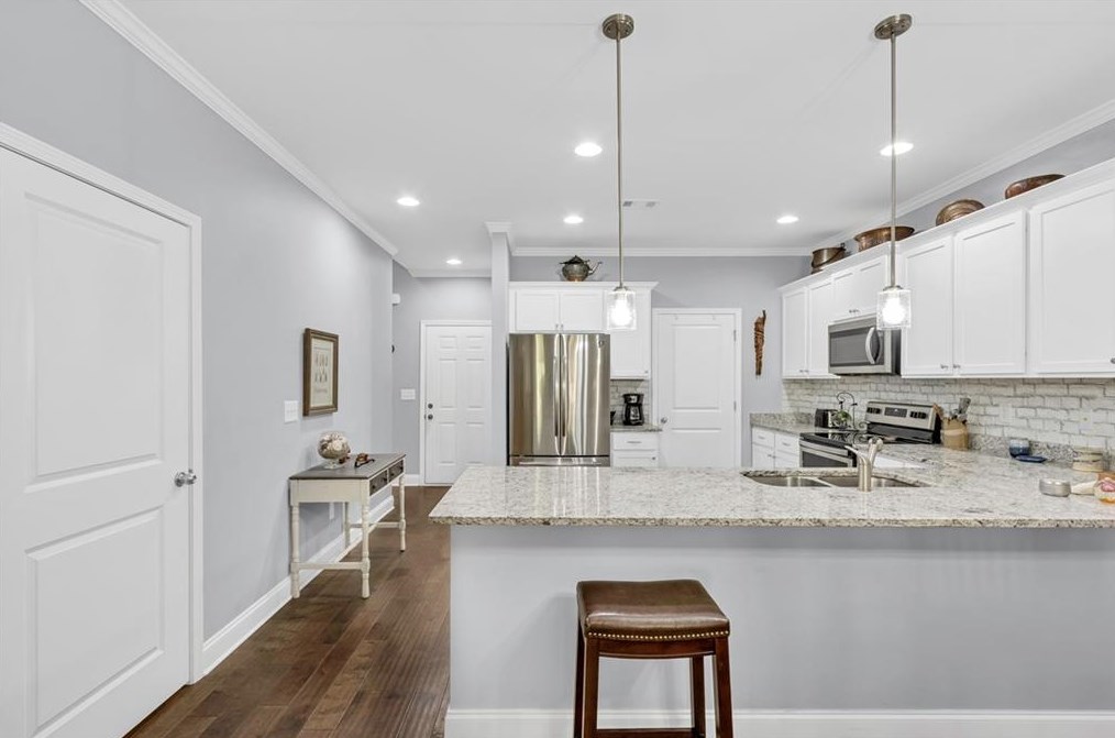 3738 Shades Vly Ln, Gainesville GA 30501 exterior