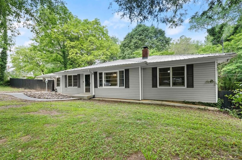 5917 Old Dahlonega Hwy, Murrayville, GA 30564