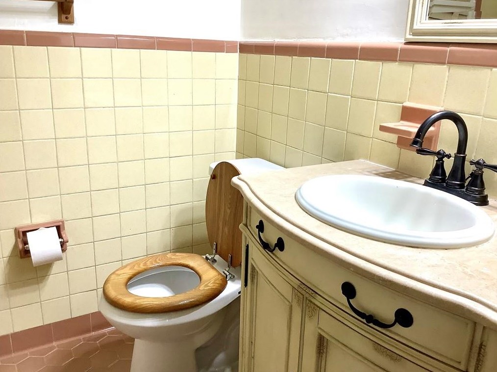 2907 Monterey Dr, Decatur GA  30032-3531 exterior