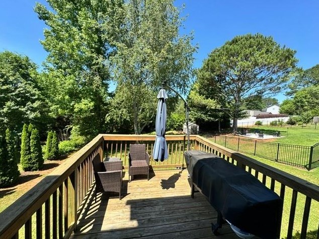 205 Red Bud Rd, Jefferson GA  30549-9032 exterior