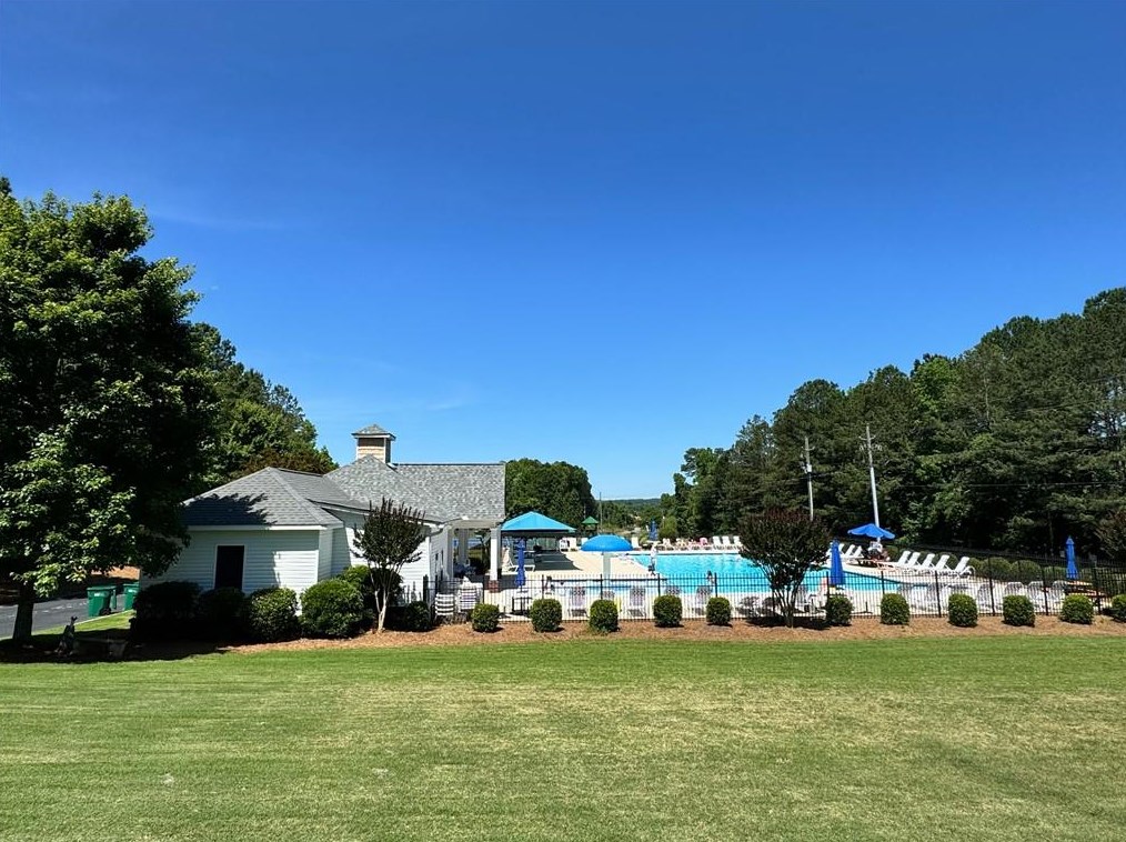 205 Red Bud Rd, Jefferson GA  30549-9032 exterior