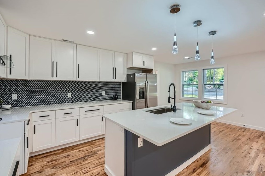 2748 Amelia Ave, Decatur GA 30032-4301 exterior