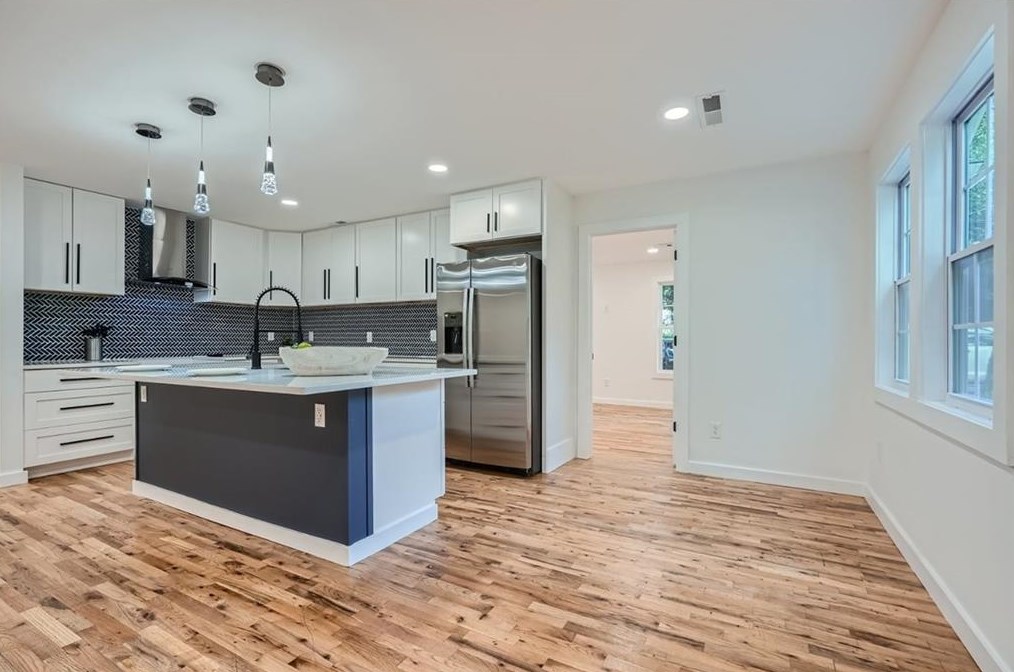 2748 Amelia Ave, Decatur GA 30032-4301 exterior