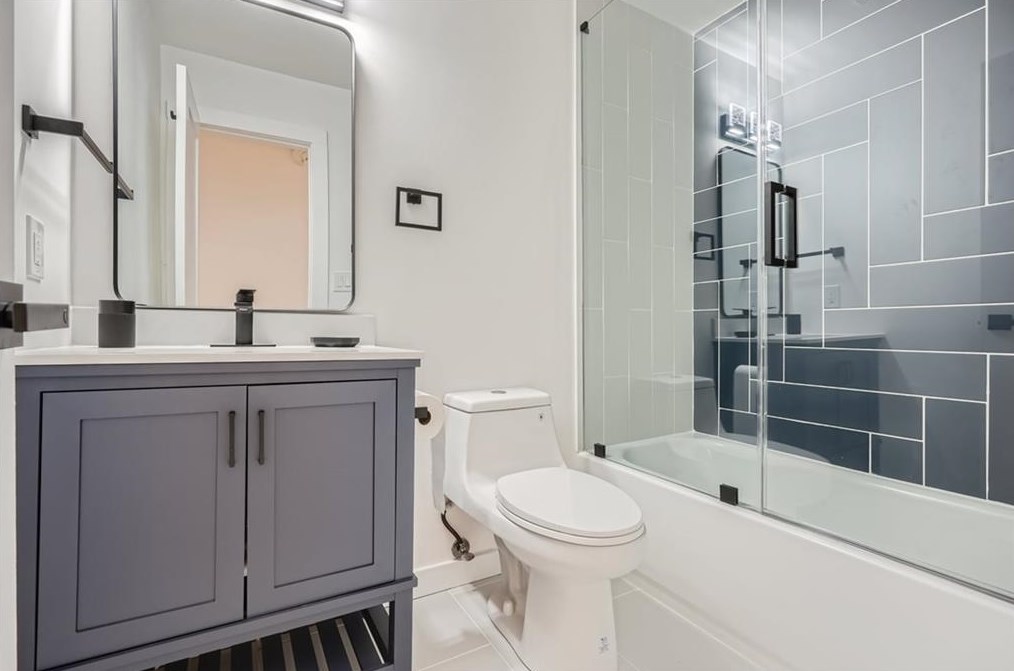 2748 Amelia Ave, Decatur GA 30032-4301 exterior