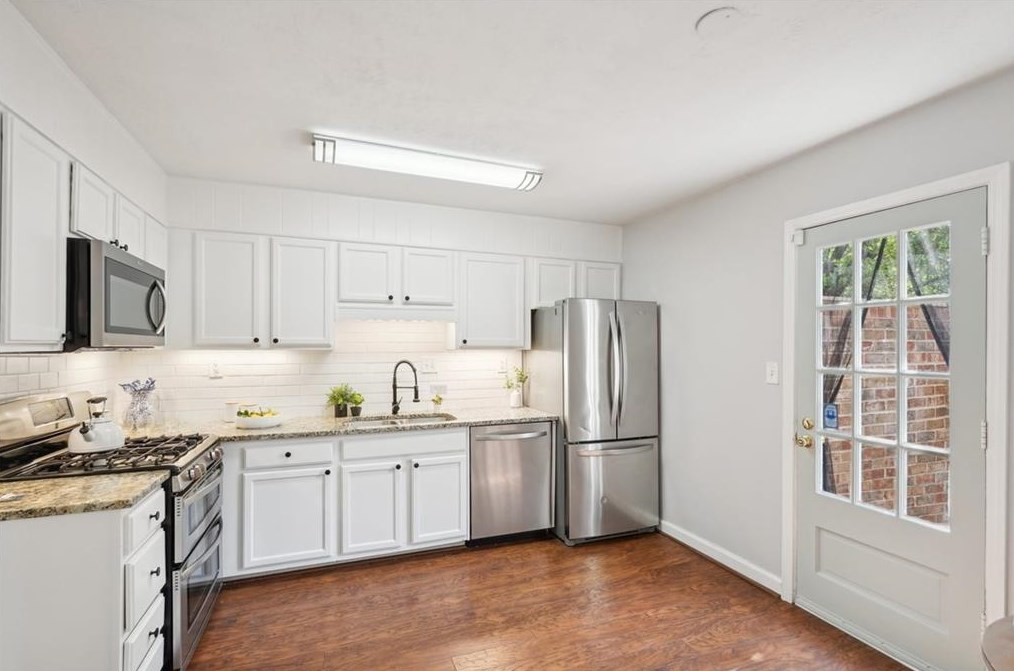 12 Market Sq Pl, Atlanta GA 30318-1428 exterior