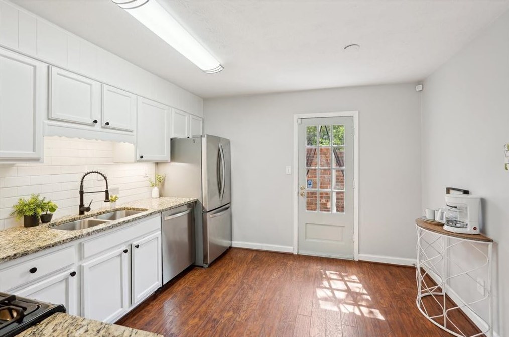 12 Market Sq Pl, Atlanta GA 30318-1428 exterior