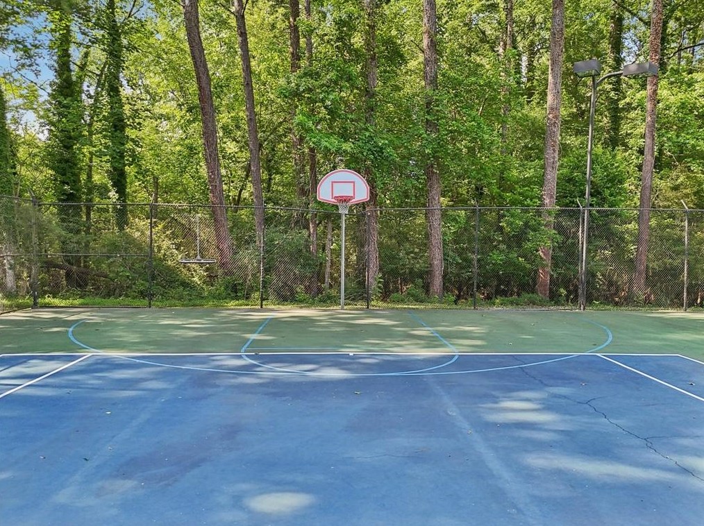 12 Market Sq Pl, Atlanta GA 30318-1428 exterior