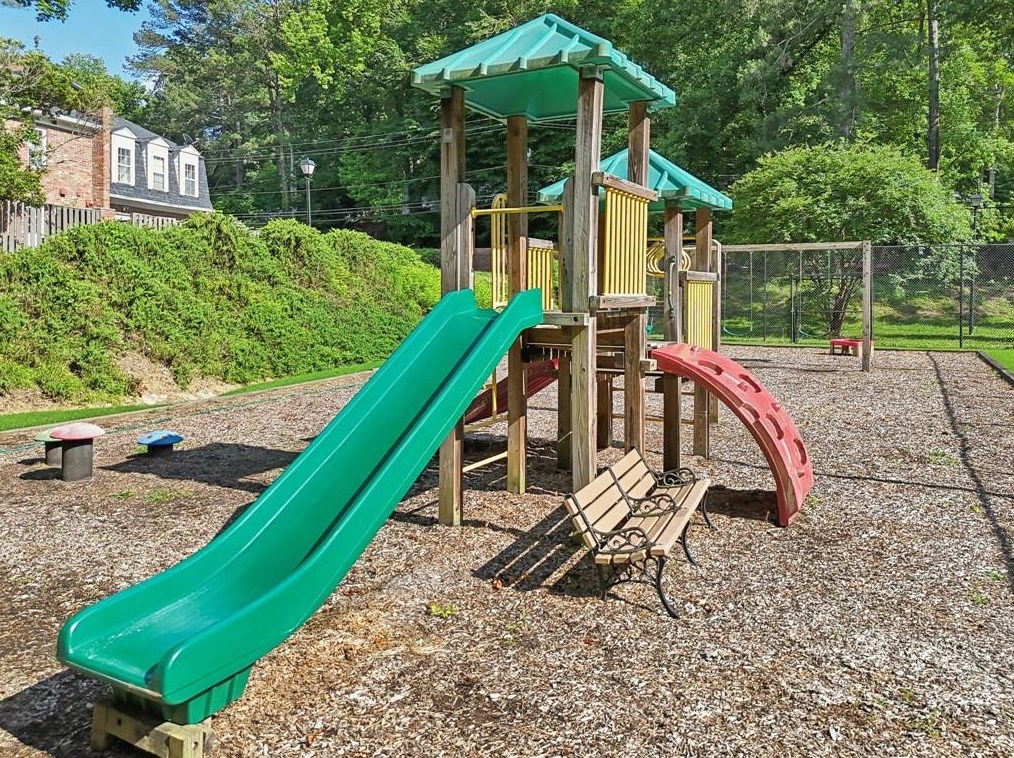 12 Market Sq Pl, Atlanta GA 30318-1428 exterior