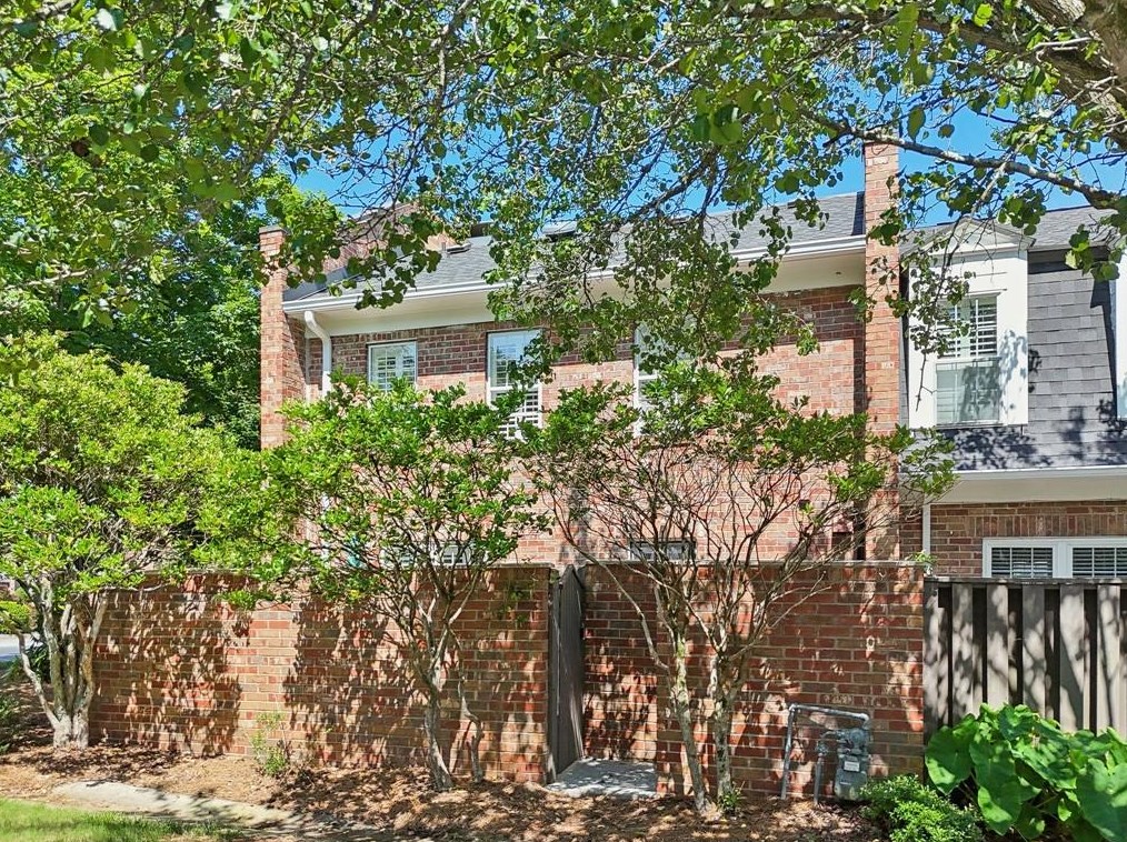 12 Market Sq Pl, Atlanta GA 30318-1428 exterior