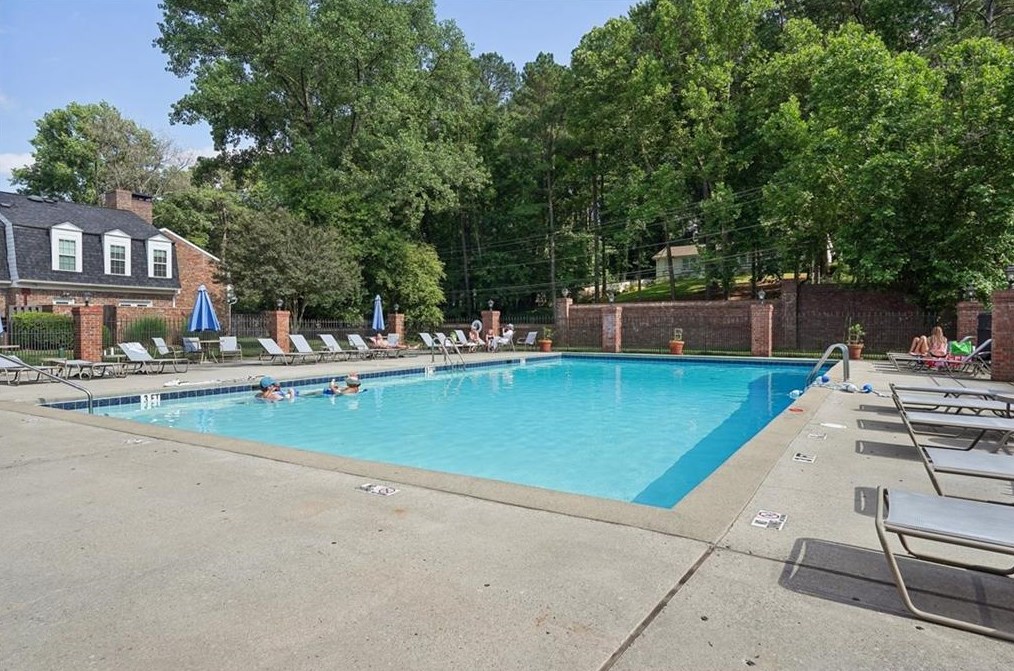 12 Market Sq Pl, Atlanta GA 30318-1428 exterior