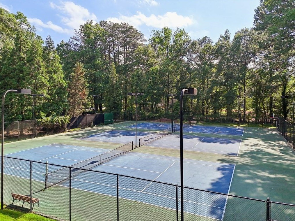 12 Market Sq Pl, Atlanta GA 30318-1428 exterior