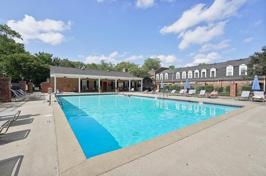 12 Market Sq Pl, Atlanta GA 30318-1428 exterior