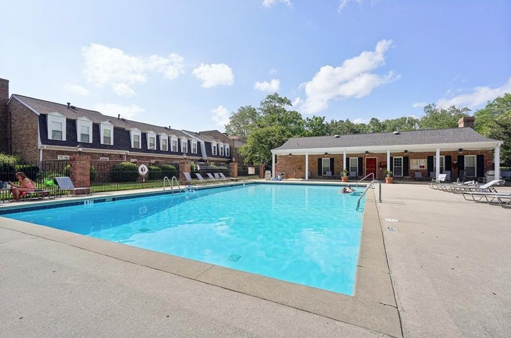 12 Market Sq Pl, Atlanta GA 30318-1428 exterior