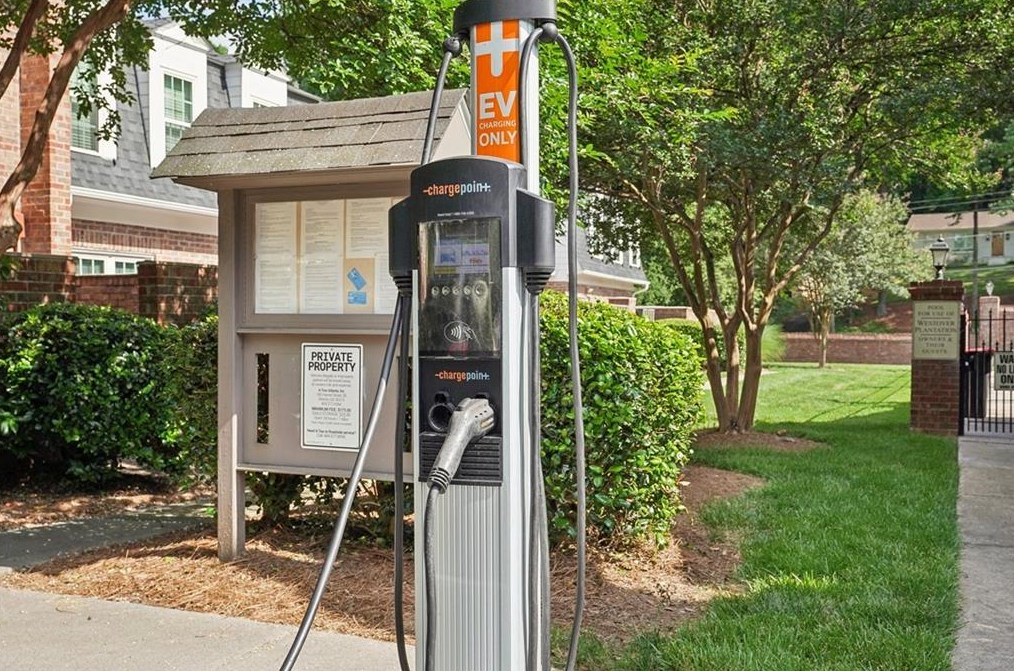 12 Market Sq Pl, Atlanta GA 30318-1428 exterior