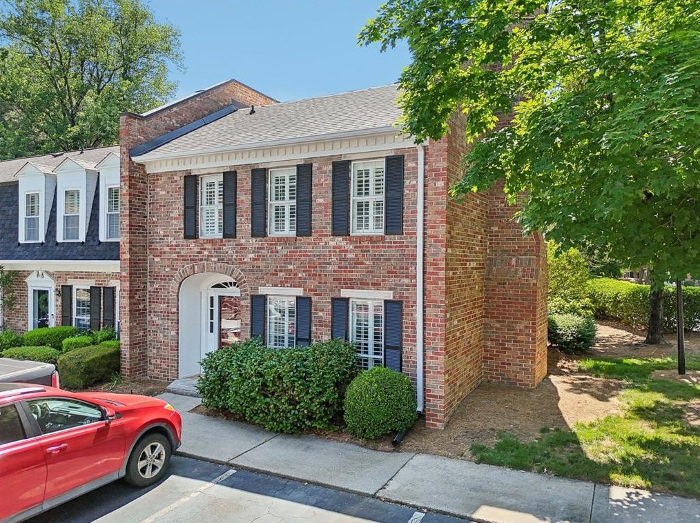 12 Market Sq Pl, Atlanta GA 30318-1428 exterior