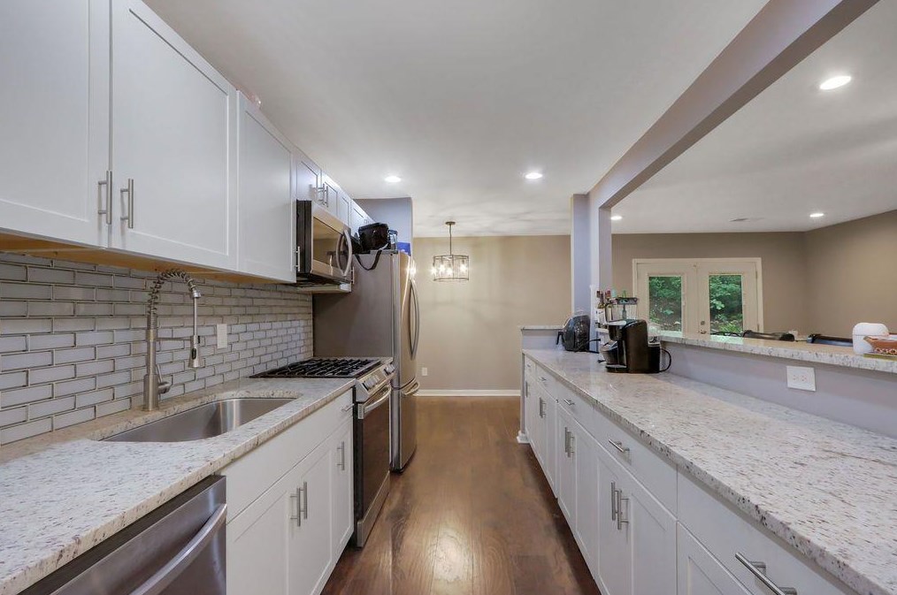 5121 Martins Crossing Rd, Stone Mountain GA  30088-2004 exterior