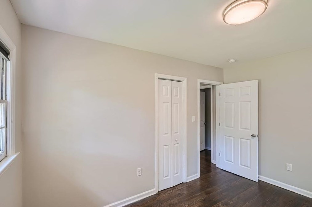 3190 Pinehill Dr, Decatur GA 30032-2807 exterior