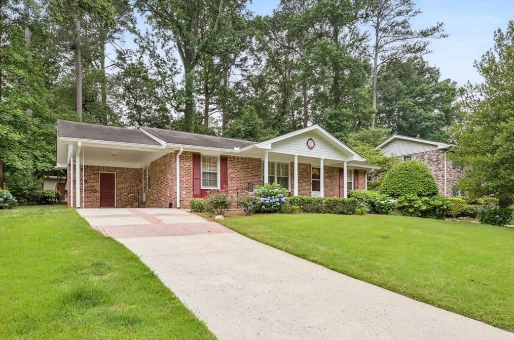 2527 Asbury Ct, Decatur, GA 30033-3705